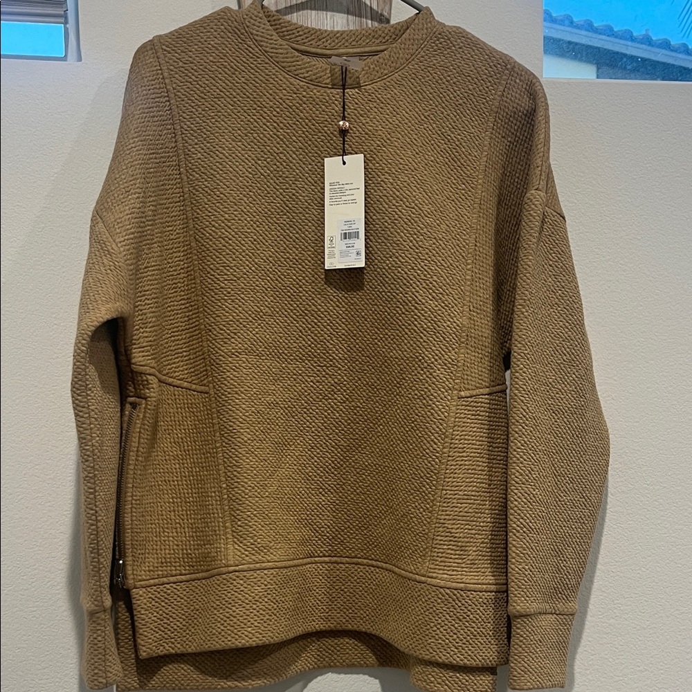 CALIA by Carrie Underwood Tan Crew Neck Sweater